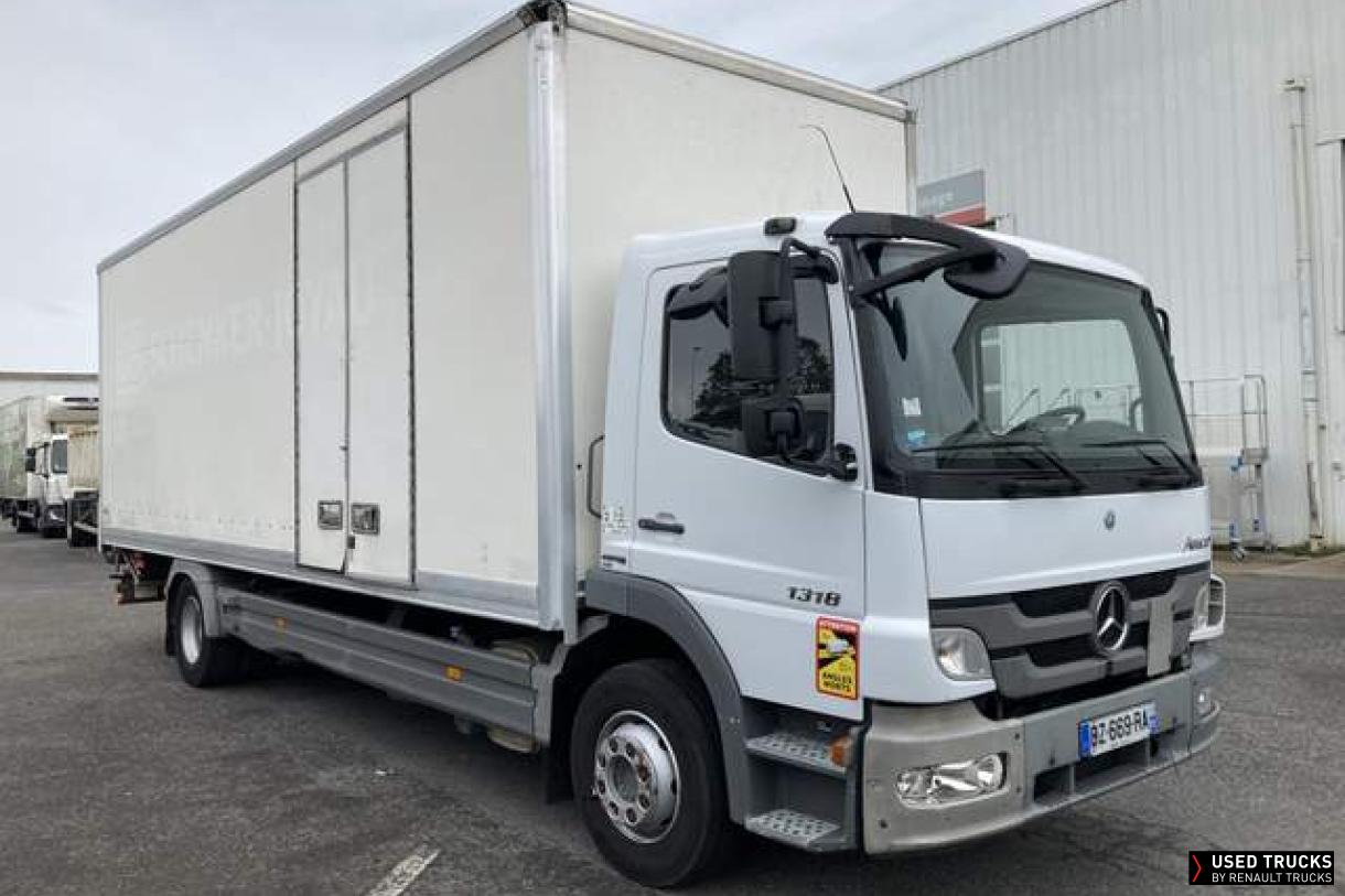Mercedes-Benz Atego 180