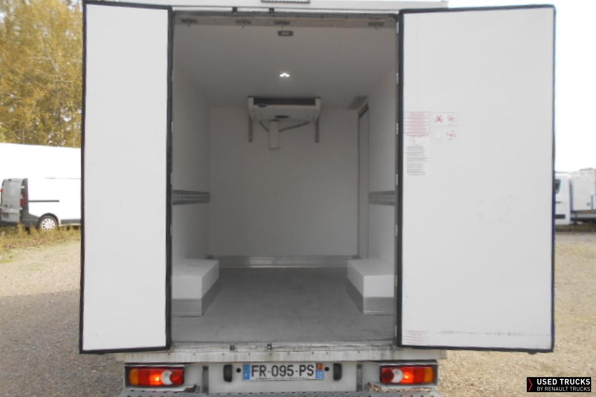 Renault Trucks Master 