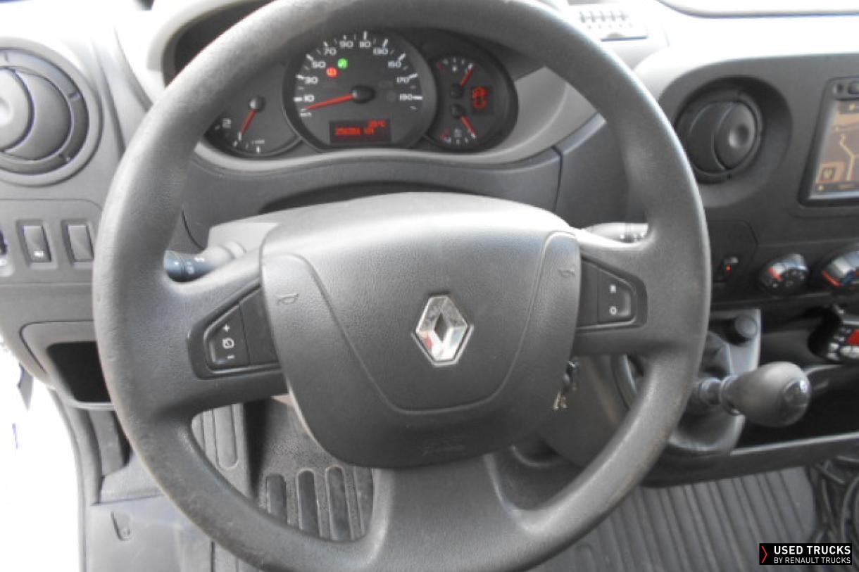 Renault Trucks Master 145
