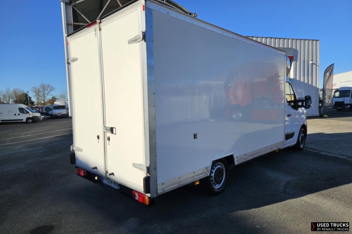 Renault Master 145