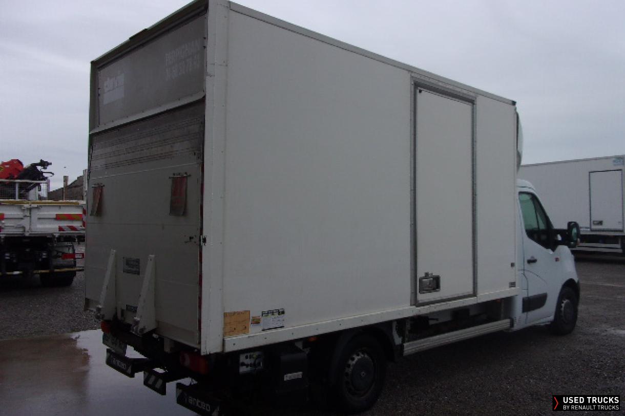 Renault Trucks Master 145