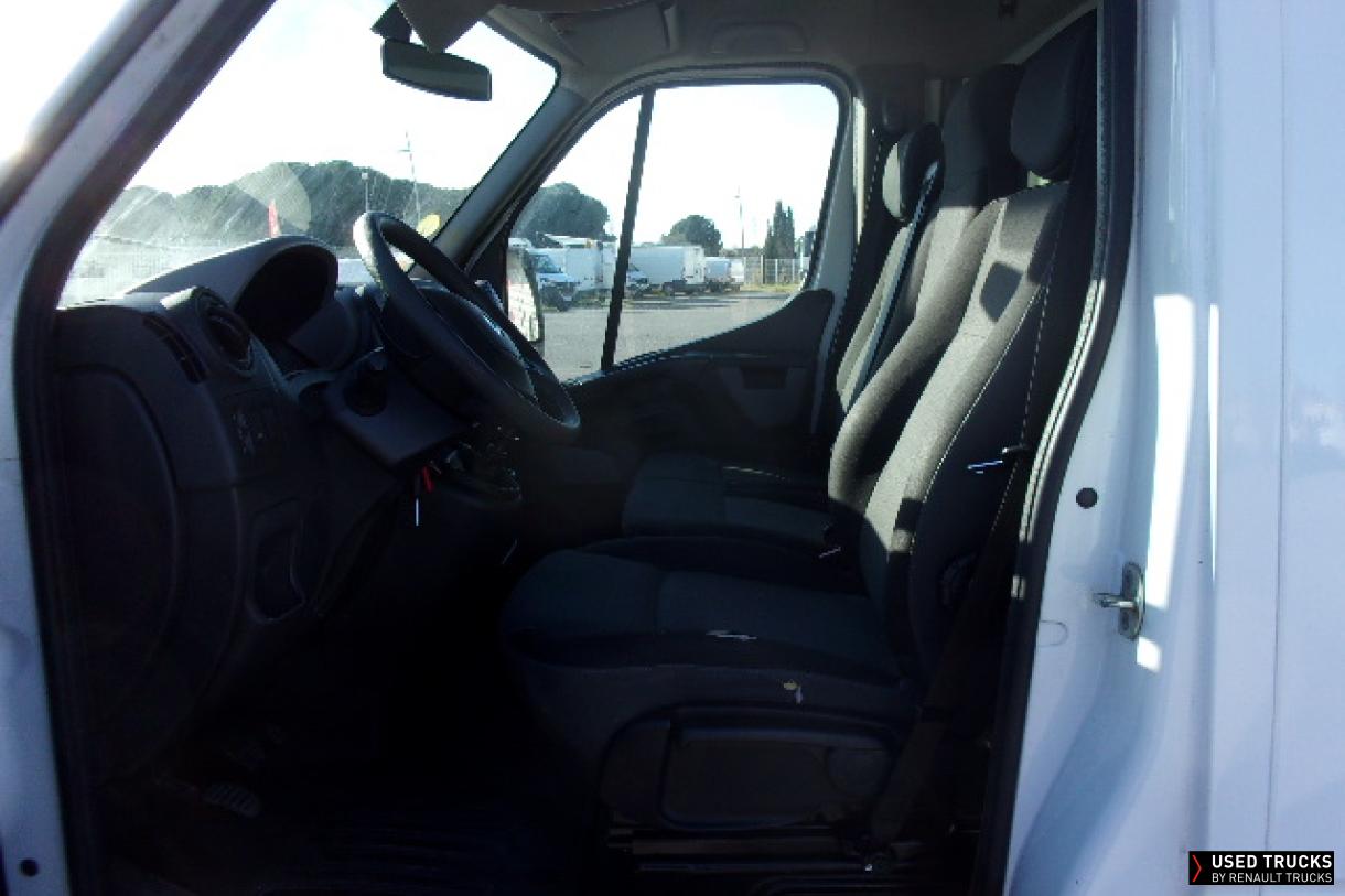 Renault Trucks Master 130