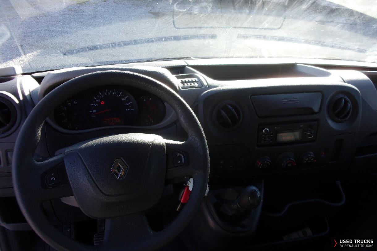Renault Trucks Master 130