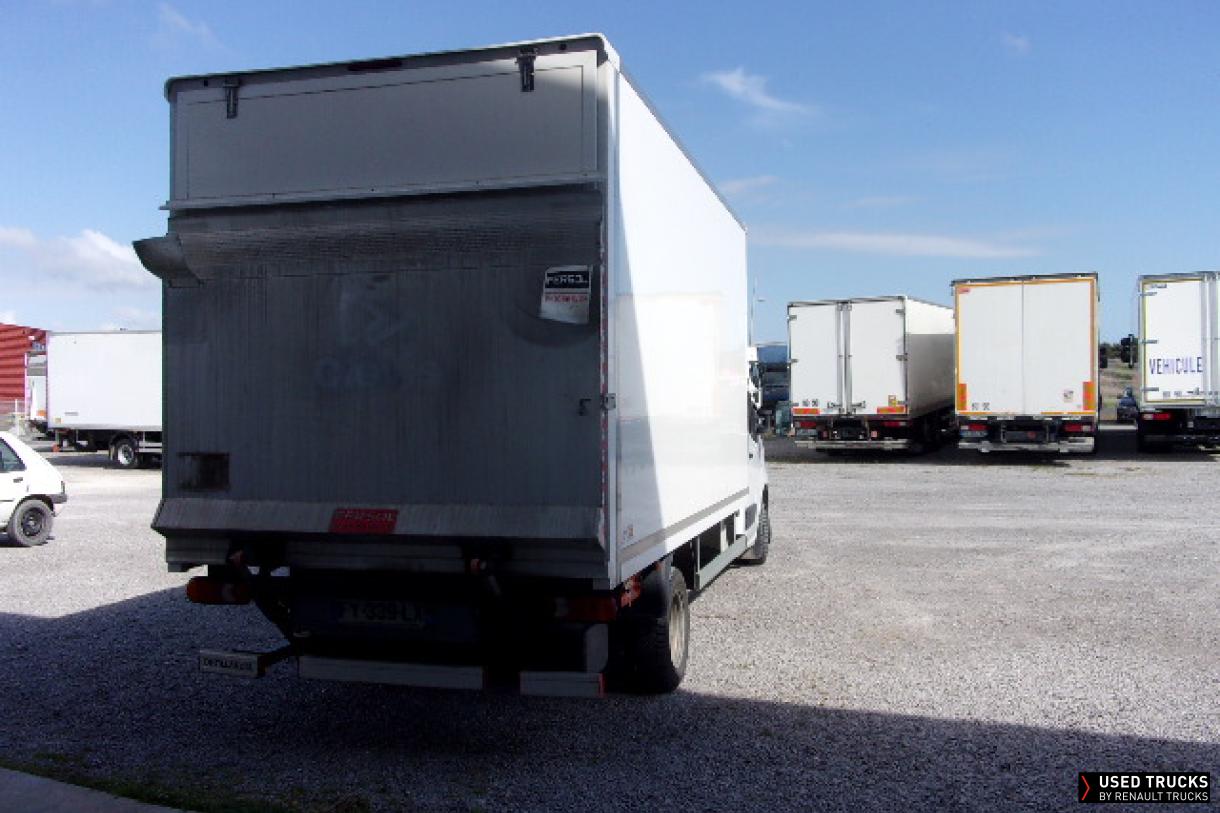 Renault Trucks Master 