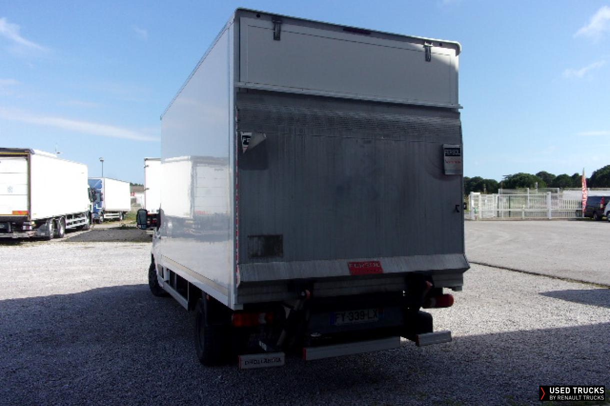 Renault Trucks Master 