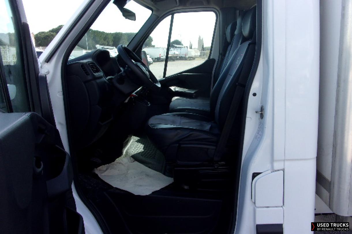 Renault Trucks Master 