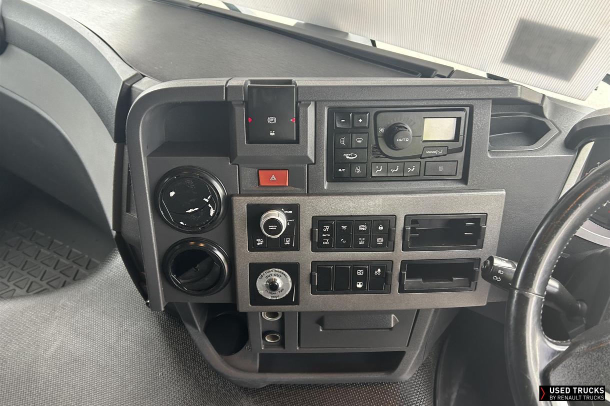 Renault Trucks T 380