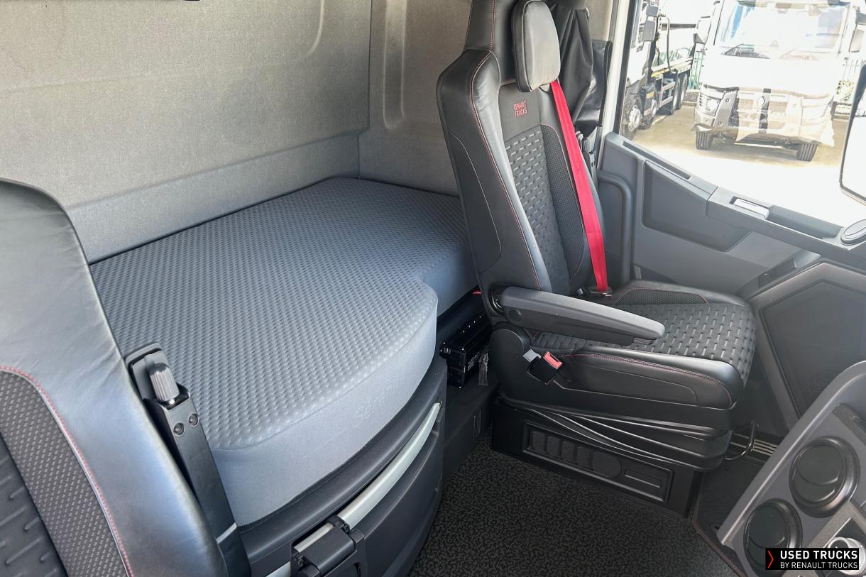 Renault Trucks T High 