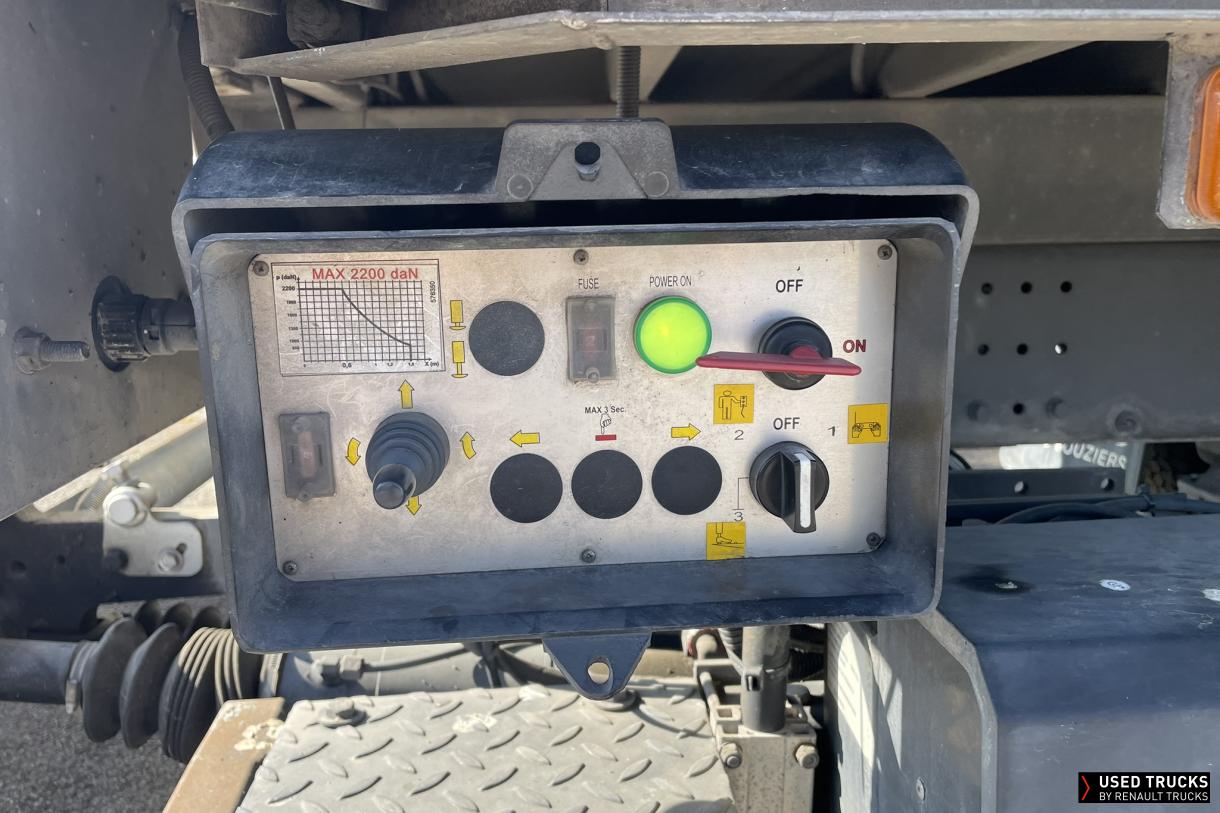 Renault Trucks D 240