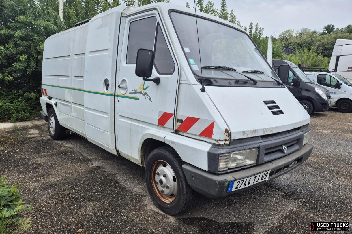 Renault Master 100