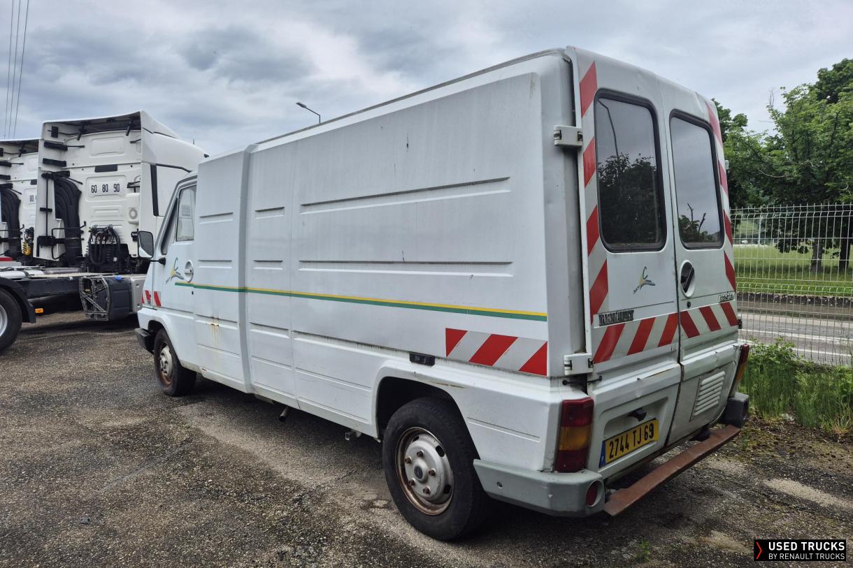 Renault Master 100