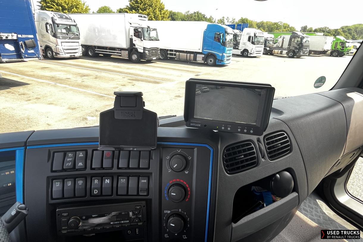 Renault Trucks D Wide 