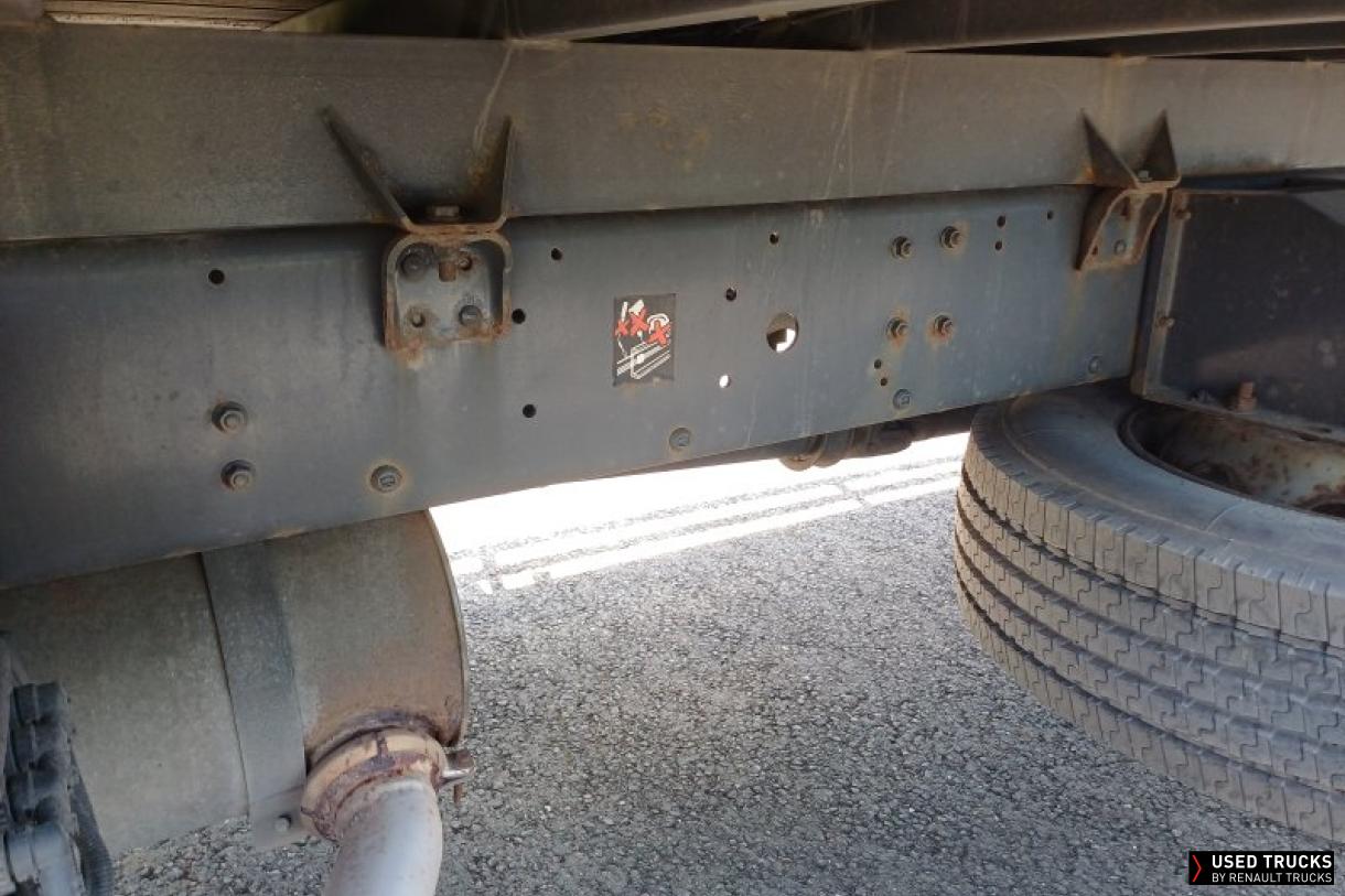 Renault Trucks Midlum 240