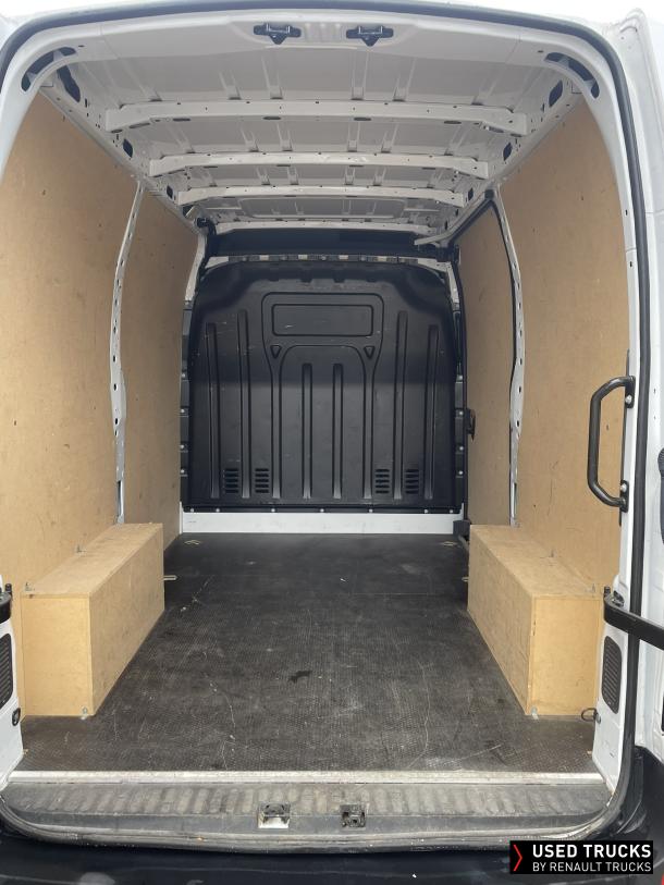Renault Trucks Master 135