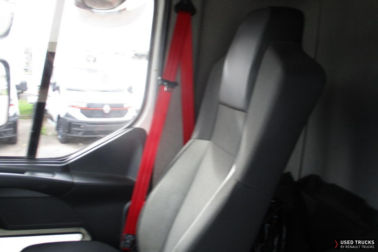 Renault Trucks D 280