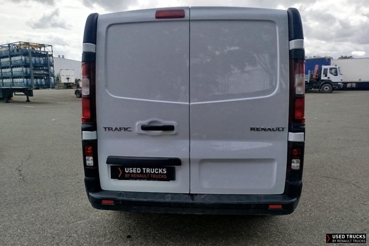 Renault Trafic 145