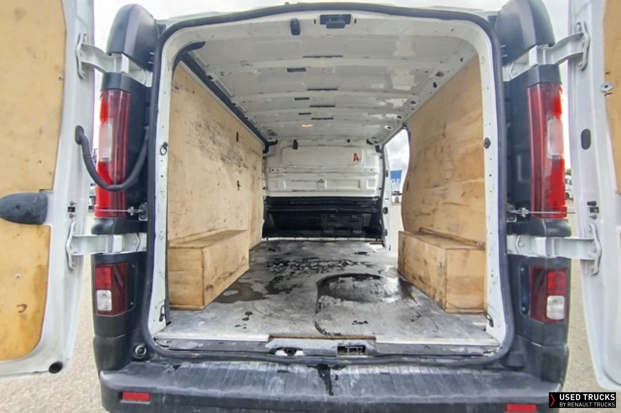 Renault Trafic 145