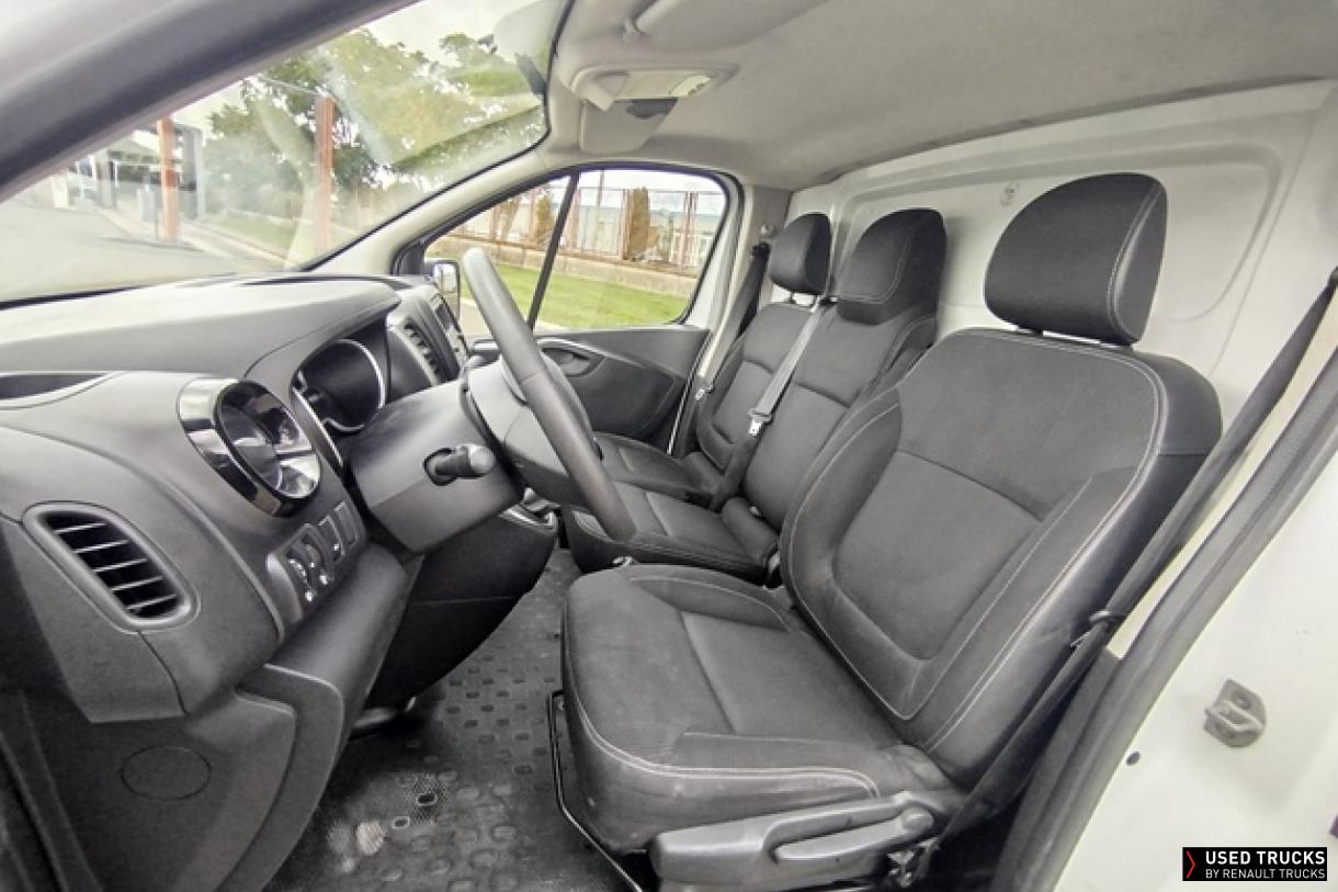 Renault Trafic 145