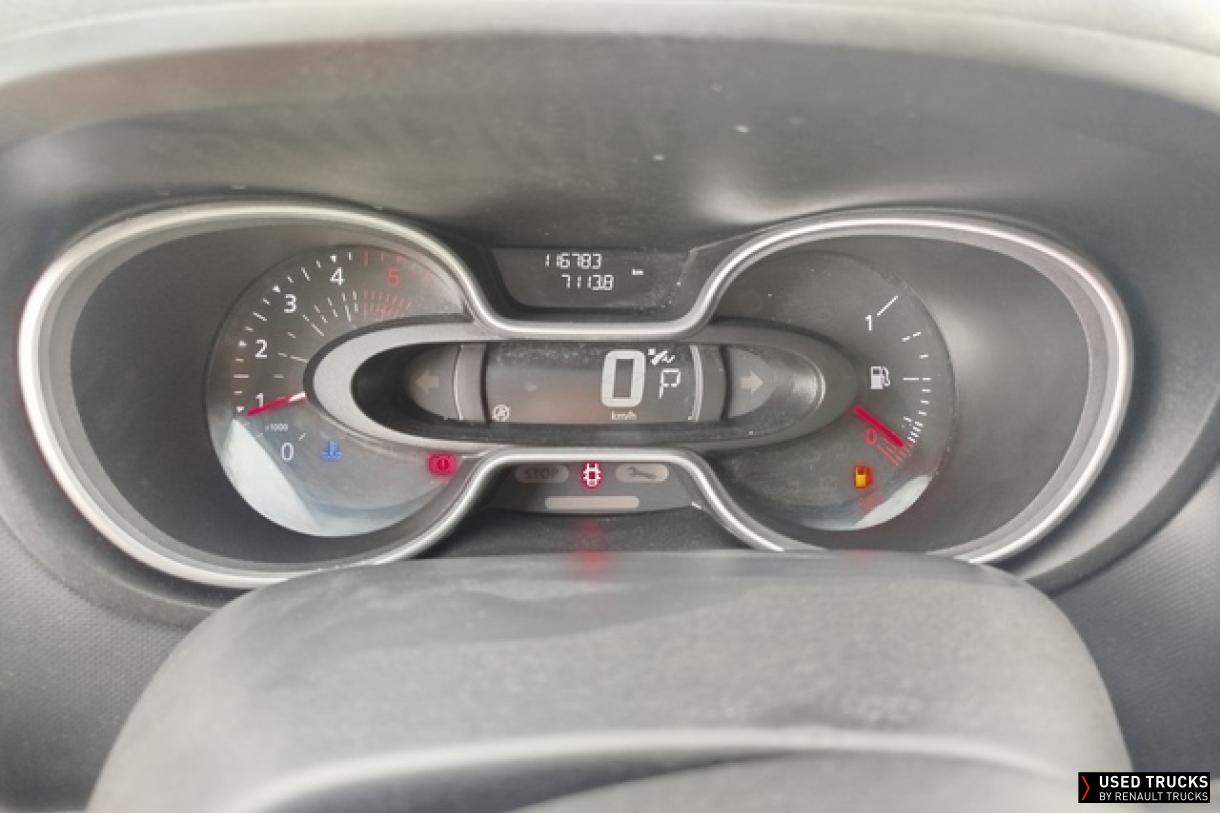 Renault Trafic 145