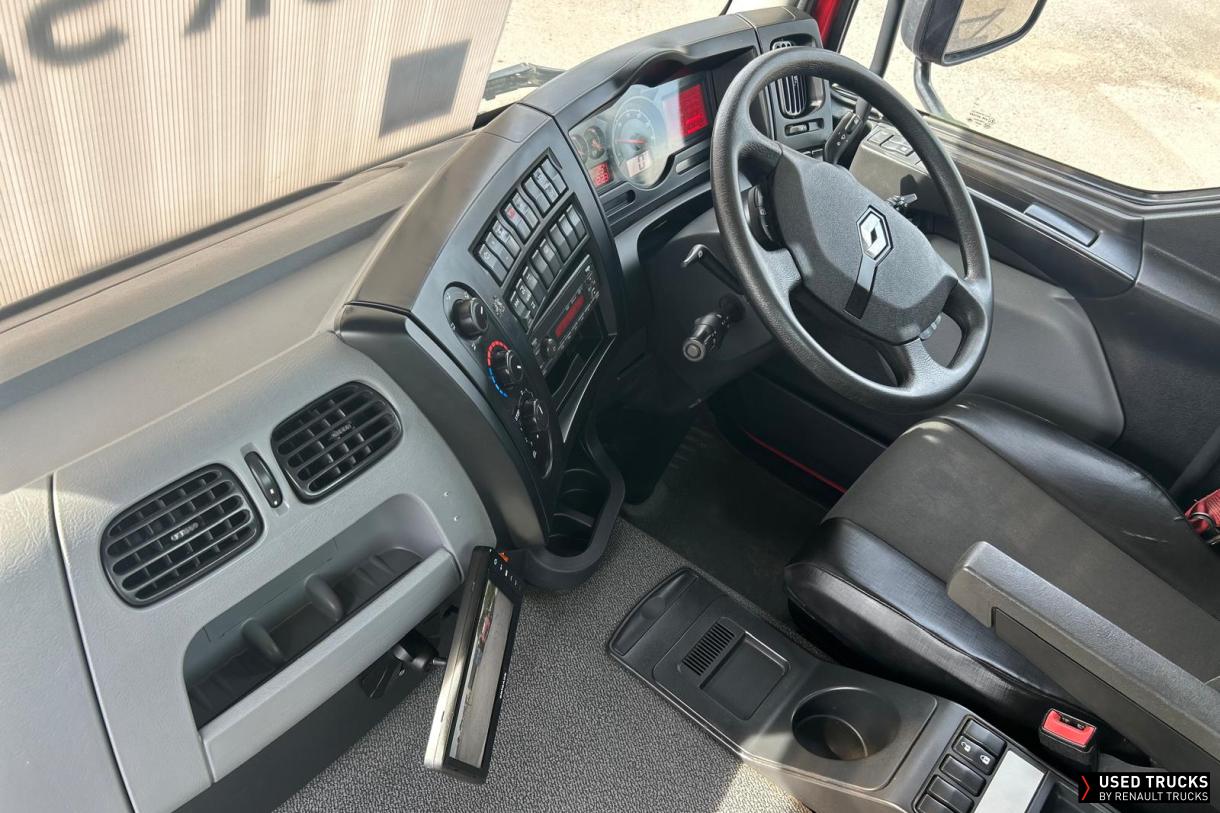 Renault Trucks D Wide 320
