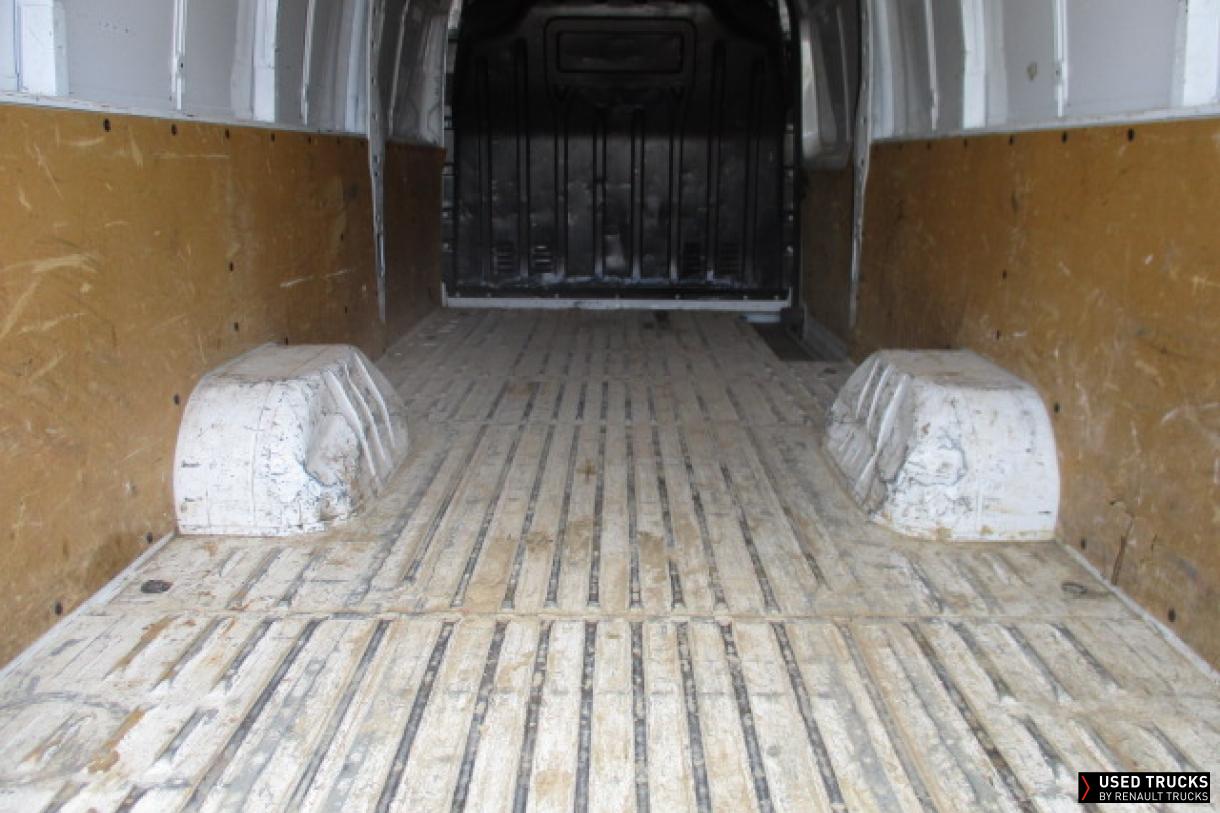 Renault Trucks Master 165