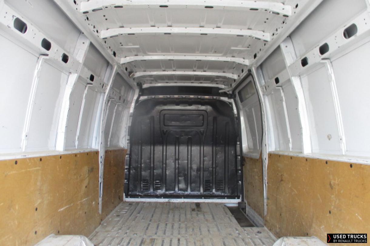 Renault Trucks Master 165