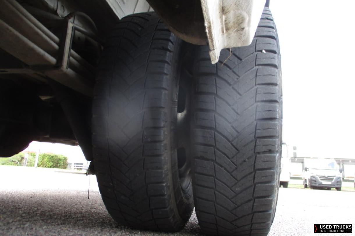 Renault Trucks Master 165