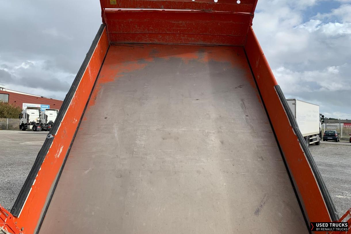 Renault Trucks Maxity 130