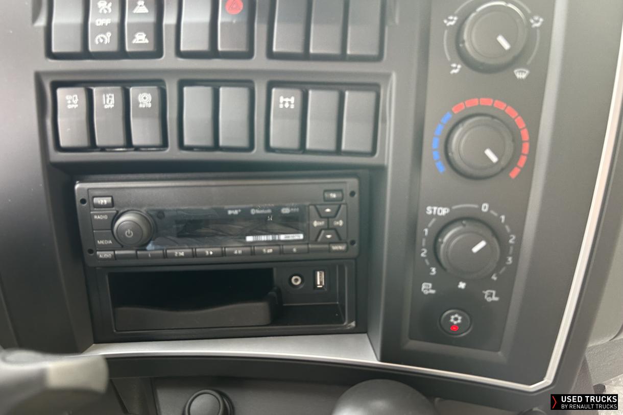Renault Trucks D 240
