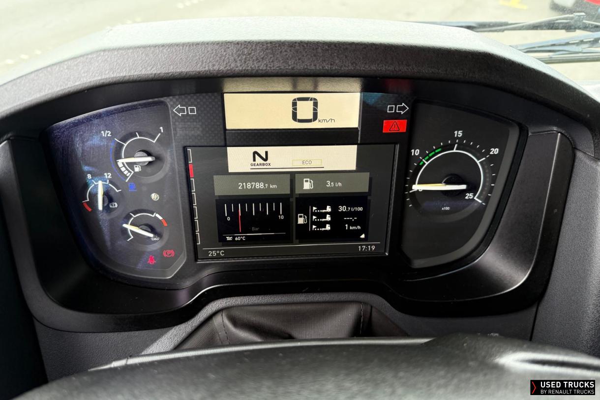 Renault Trucks T High 
