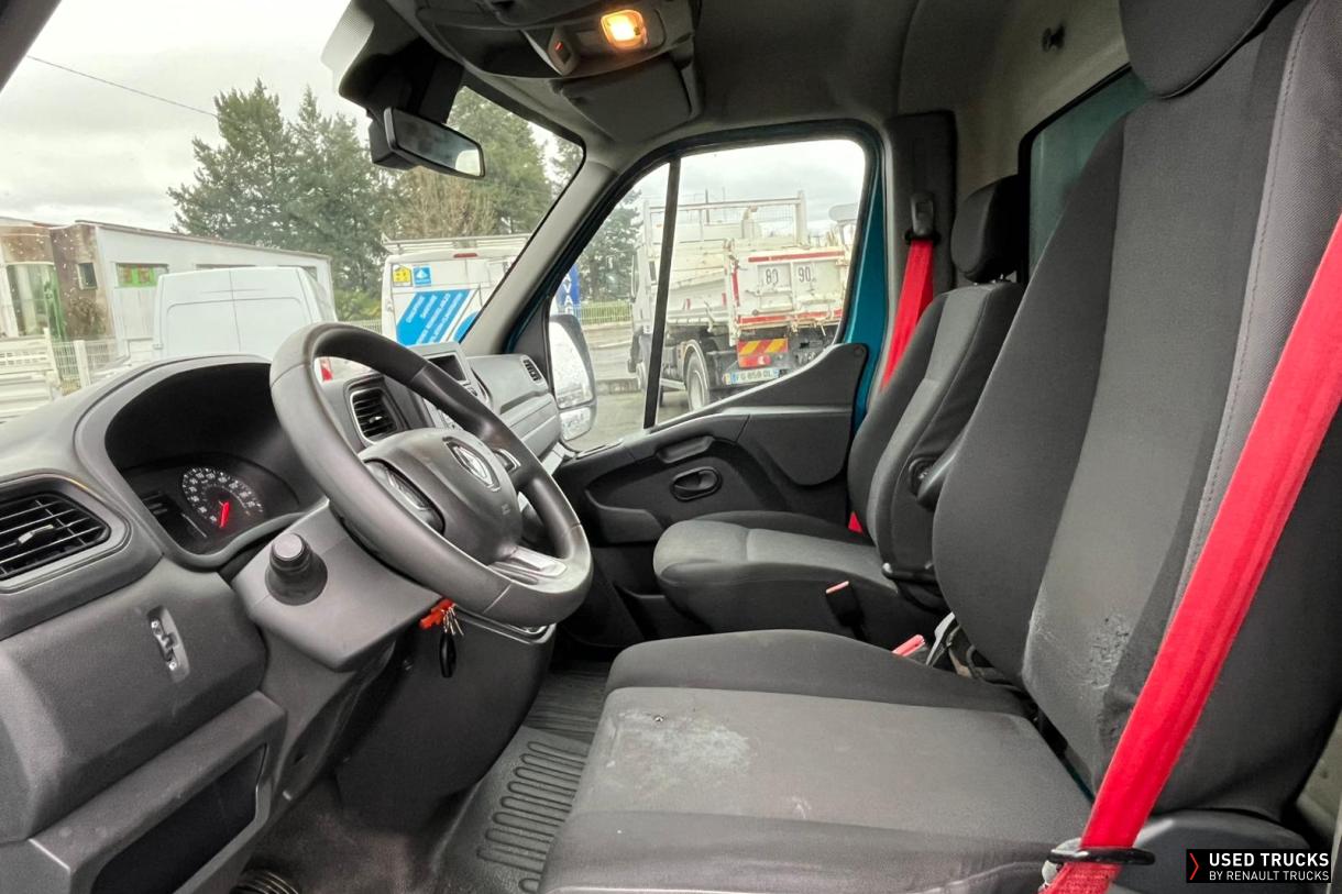 Renault Trucks Master 145