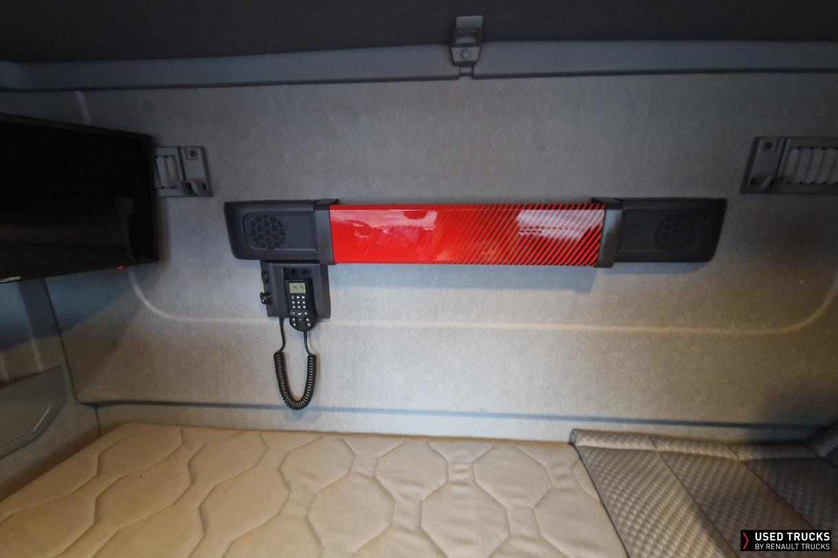 Renault Trucks T High 