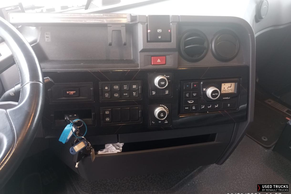 Renault Trucks T High 