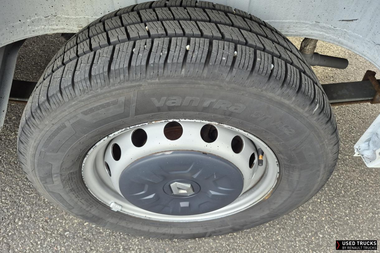 Renault Trucks Master 145