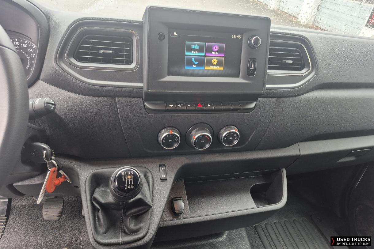 Renault Master 130
