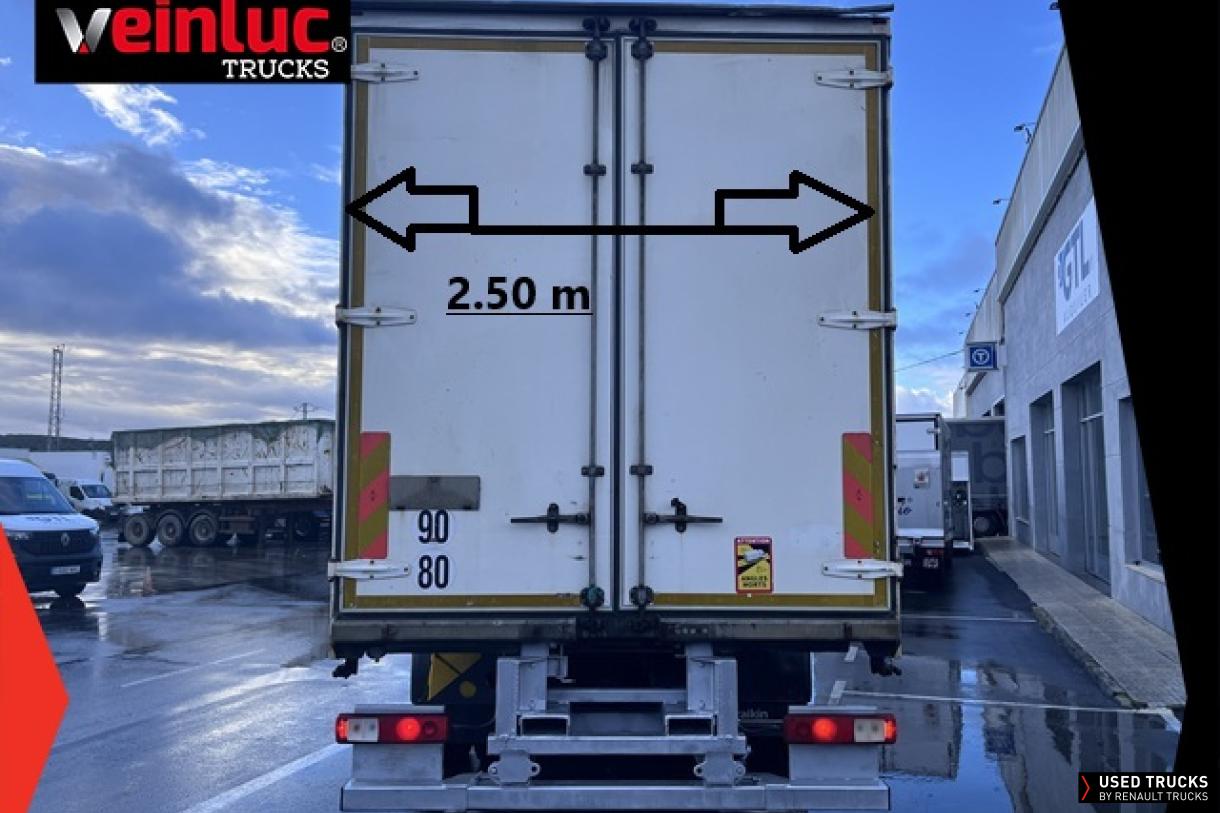 Renault Trucks D Wide 320