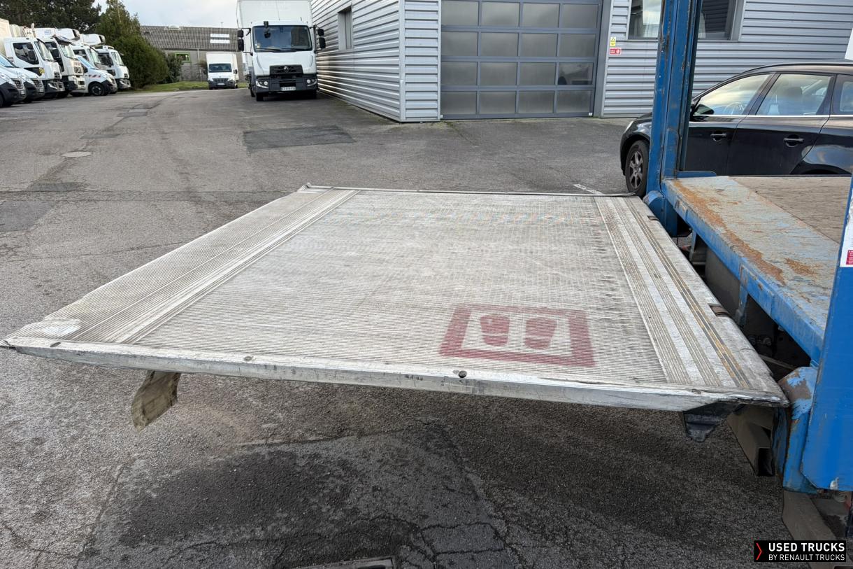Renault Trucks D Wide 250