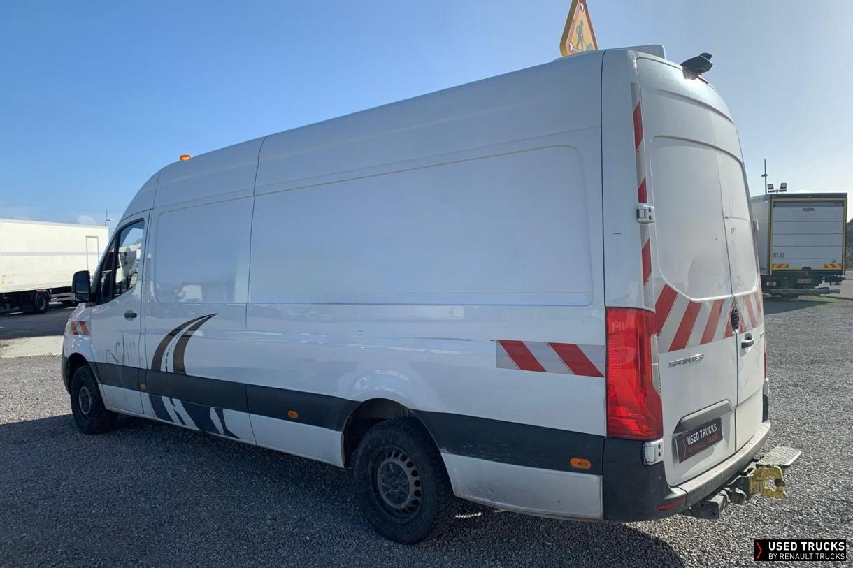 Mercedes-Benz Sprinter 150