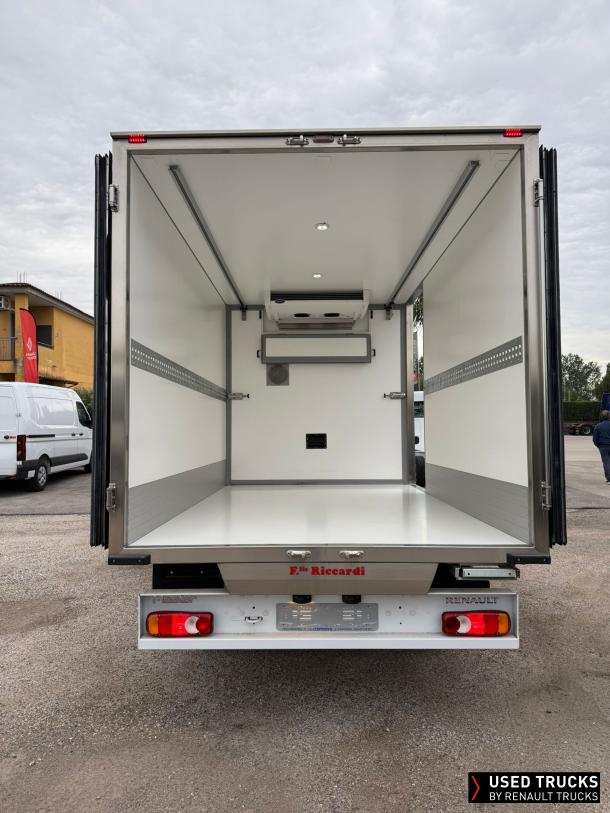 Renault Trucks Master 