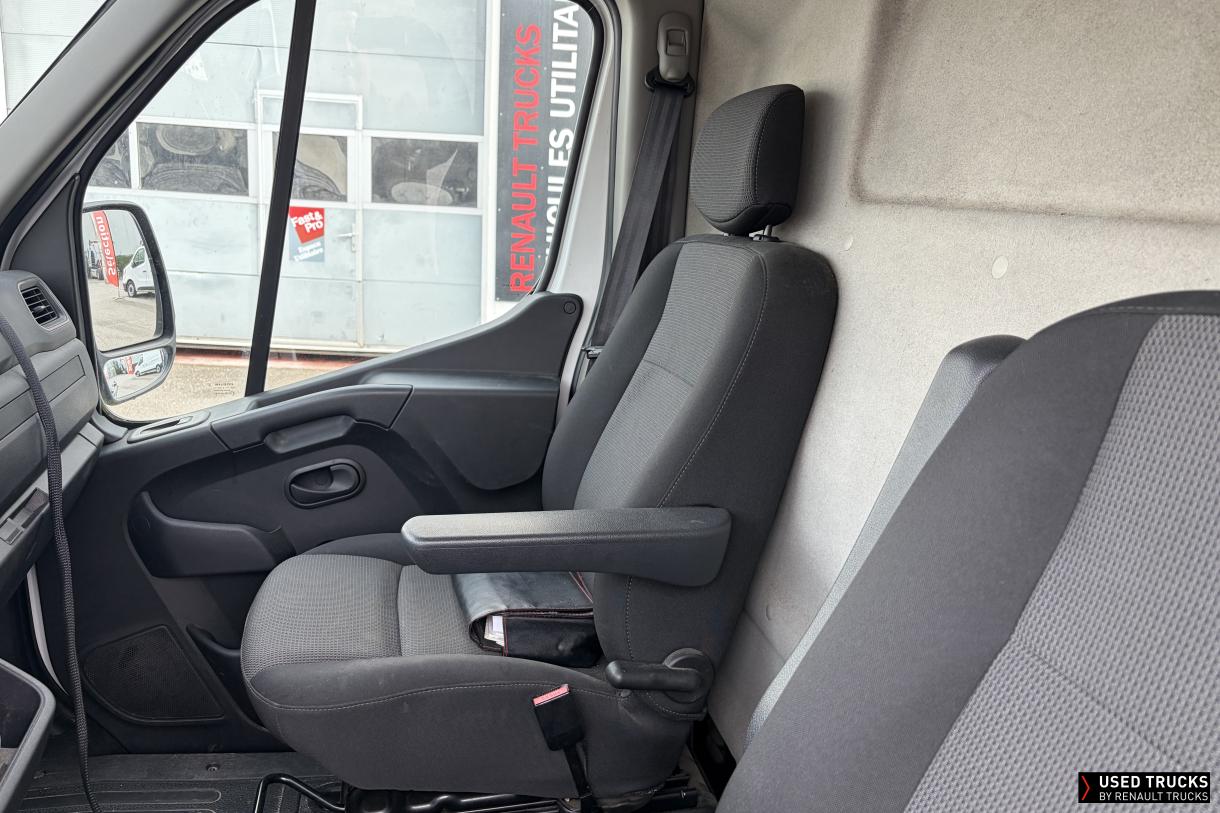 Renault Trucks Master 145