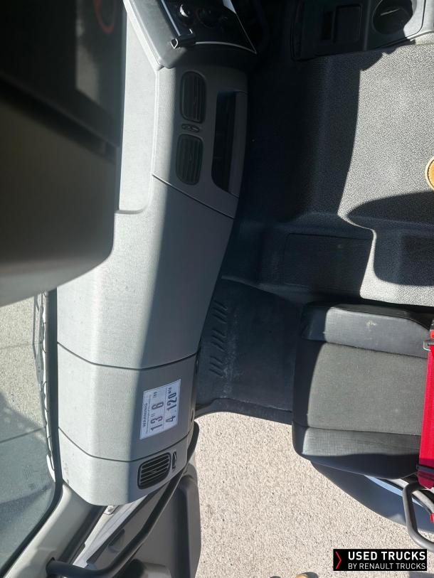 Renault Trucks D Wide 280