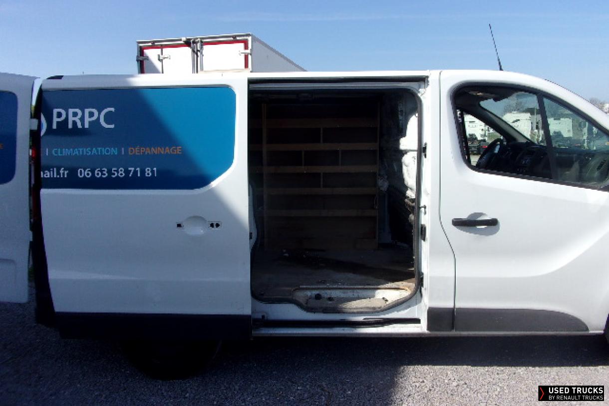 Nissan NV300 120