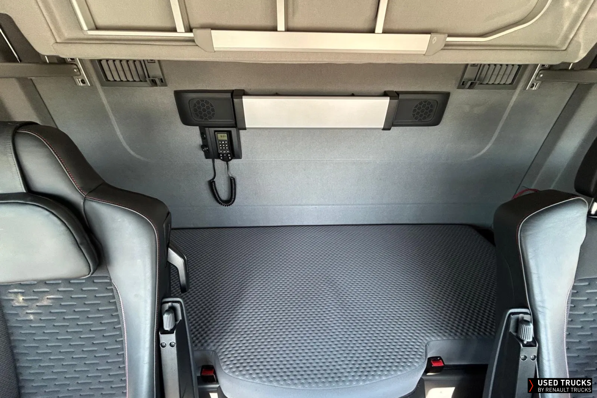 Renault Trucks T High 