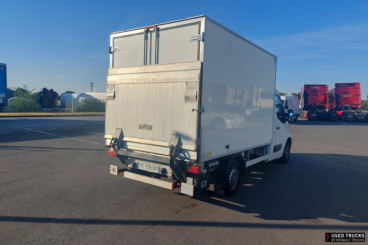Renault Trucks Master 145