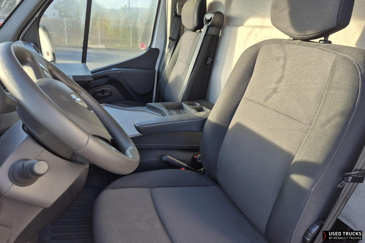 Renault Master 130