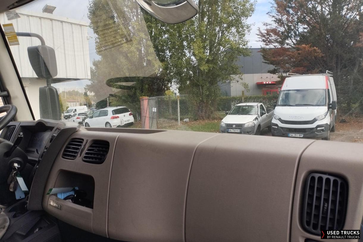Renault Trucks Midlum 220