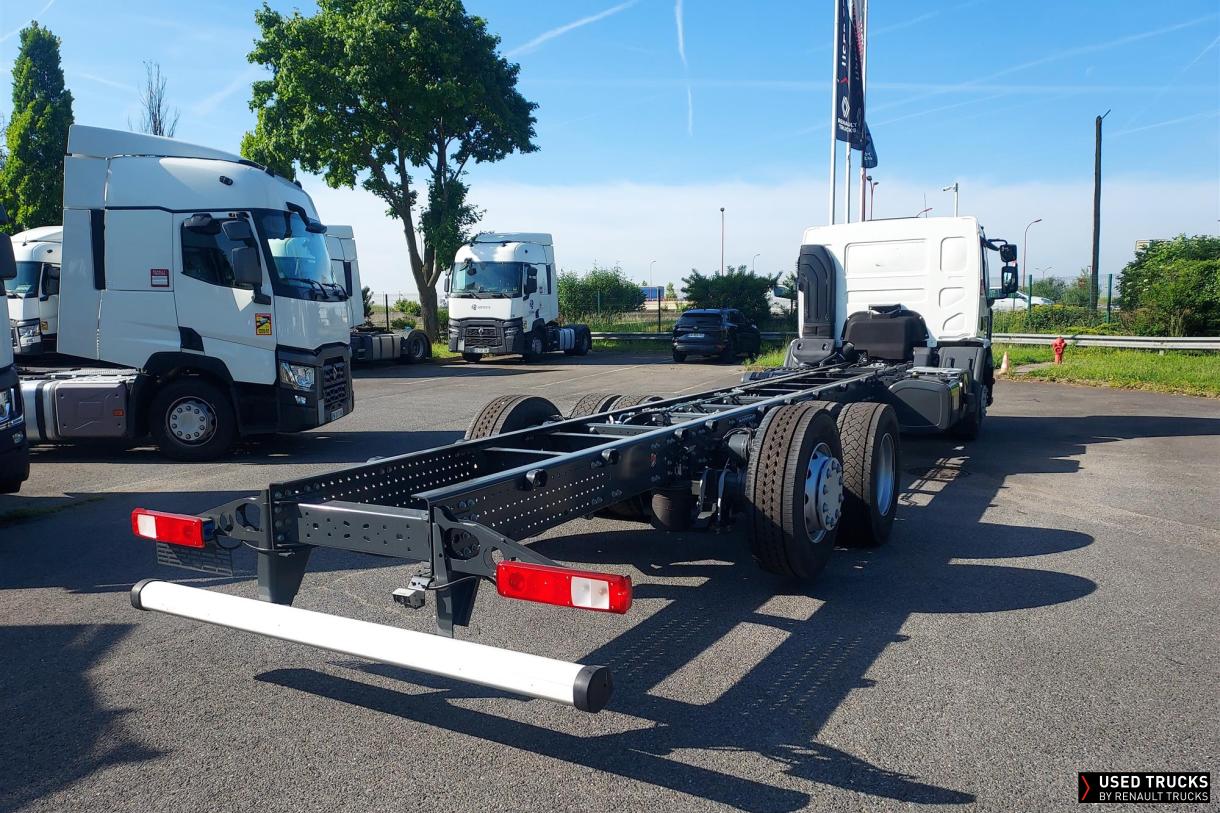 Renault Trucks D Wide 320