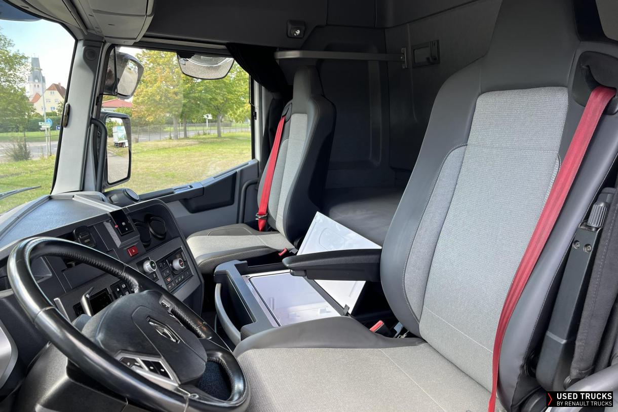 Renault Trucks T 440