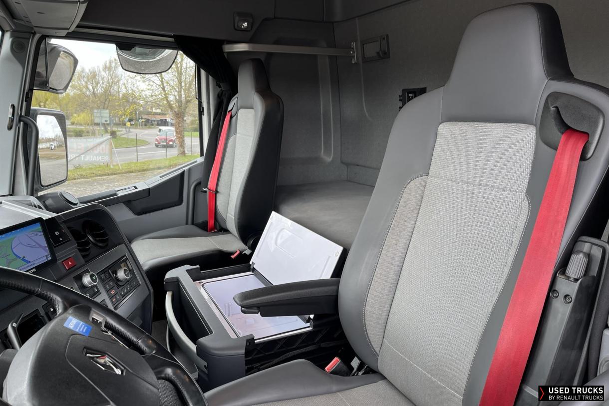 Renault Trucks T 440