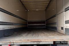 Renault Trucks D
                                          210